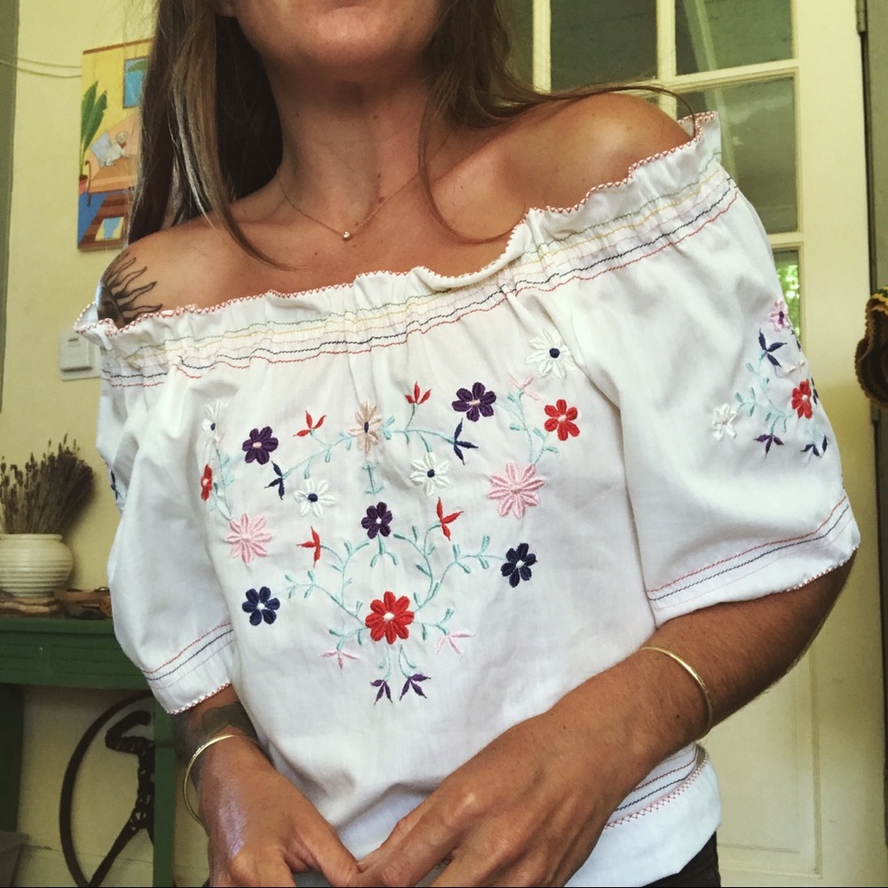 Vintage 70’s Off-Shoulder Peasant Top